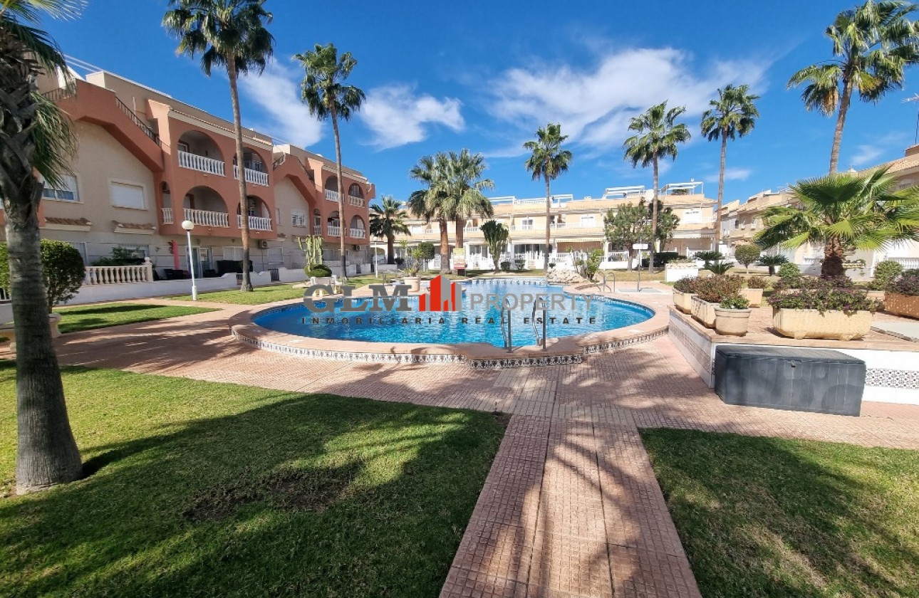 Resale - Apartment - Los Alcázares - El Divino