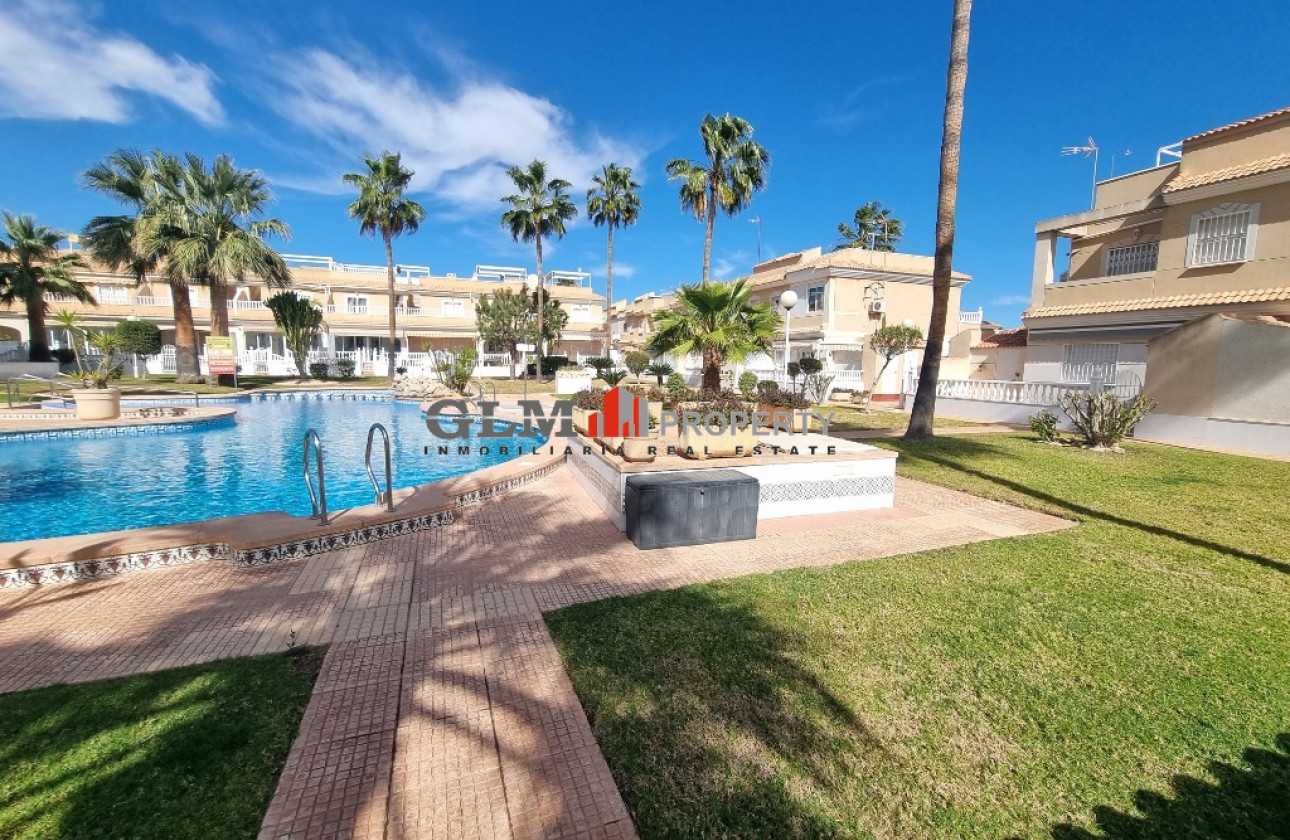 Resale - Apartment - Los Alcázares - El Divino