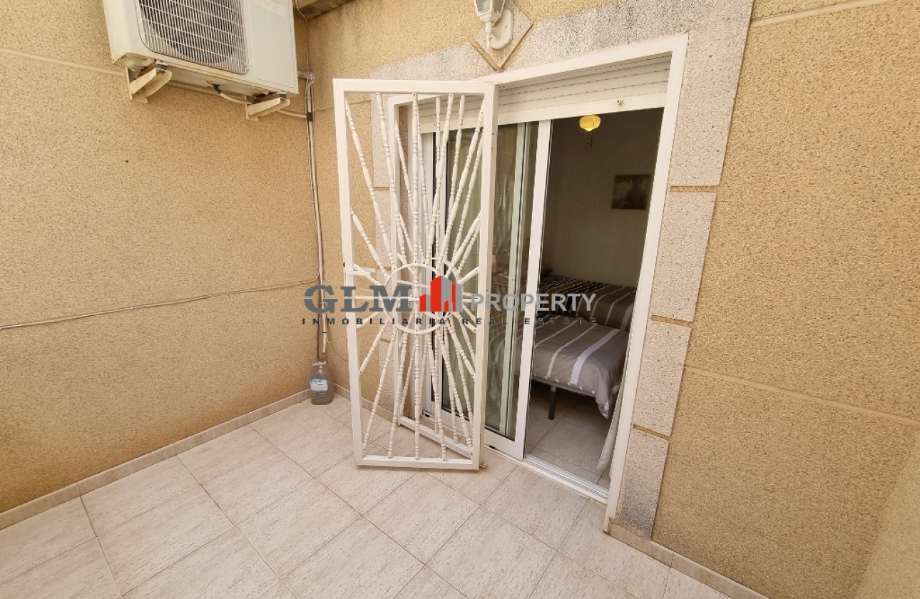Resale - Apartment - Los Alcázares - Playa II
