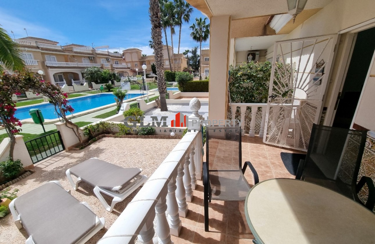 Resale - Apartment - Los Alcázares - Playa II
