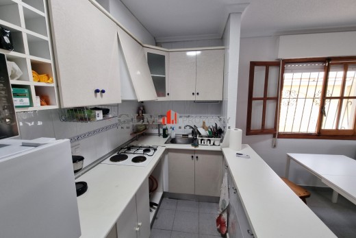 Återförsäljning -  - LOS NAREJOS - Oasis