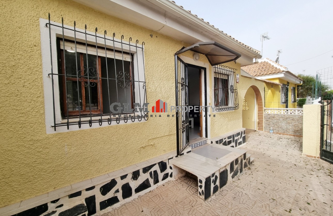 Återförsäljning -  - LOS NAREJOS - Oasis