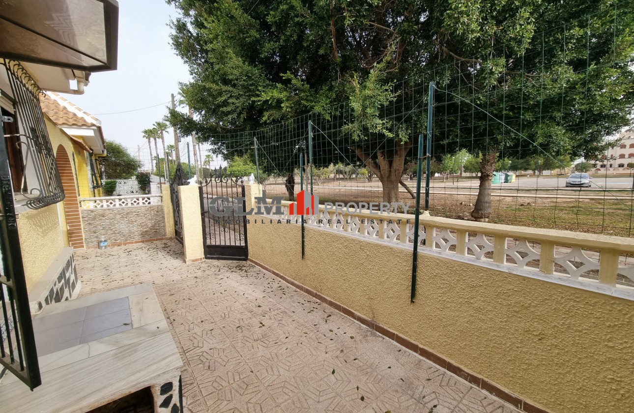 Återförsäljning -  - LOS NAREJOS - Oasis