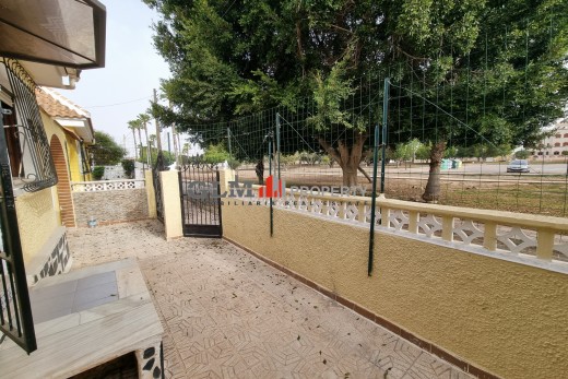 Återförsäljning -  - LOS NAREJOS - Oasis