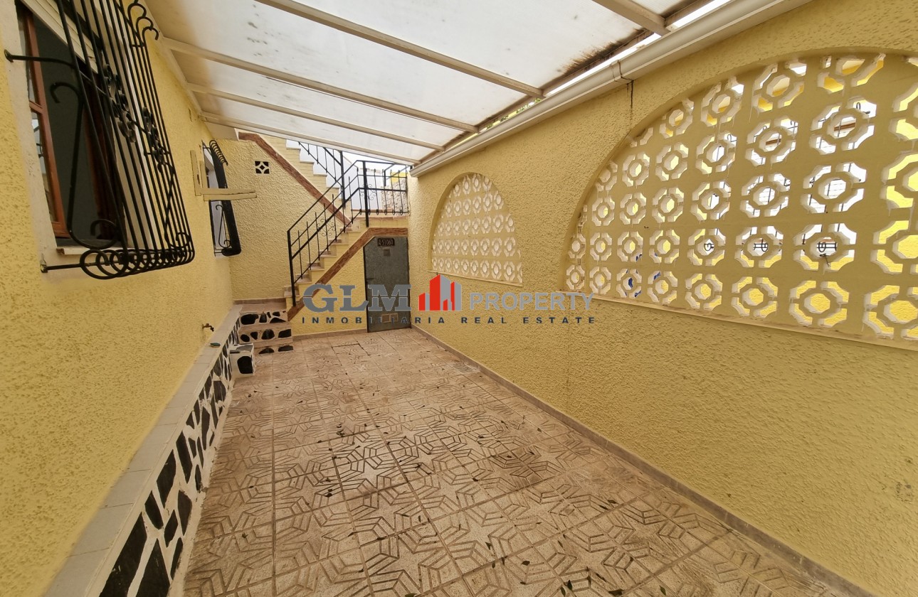 Återförsäljning -  - LOS NAREJOS - Oasis