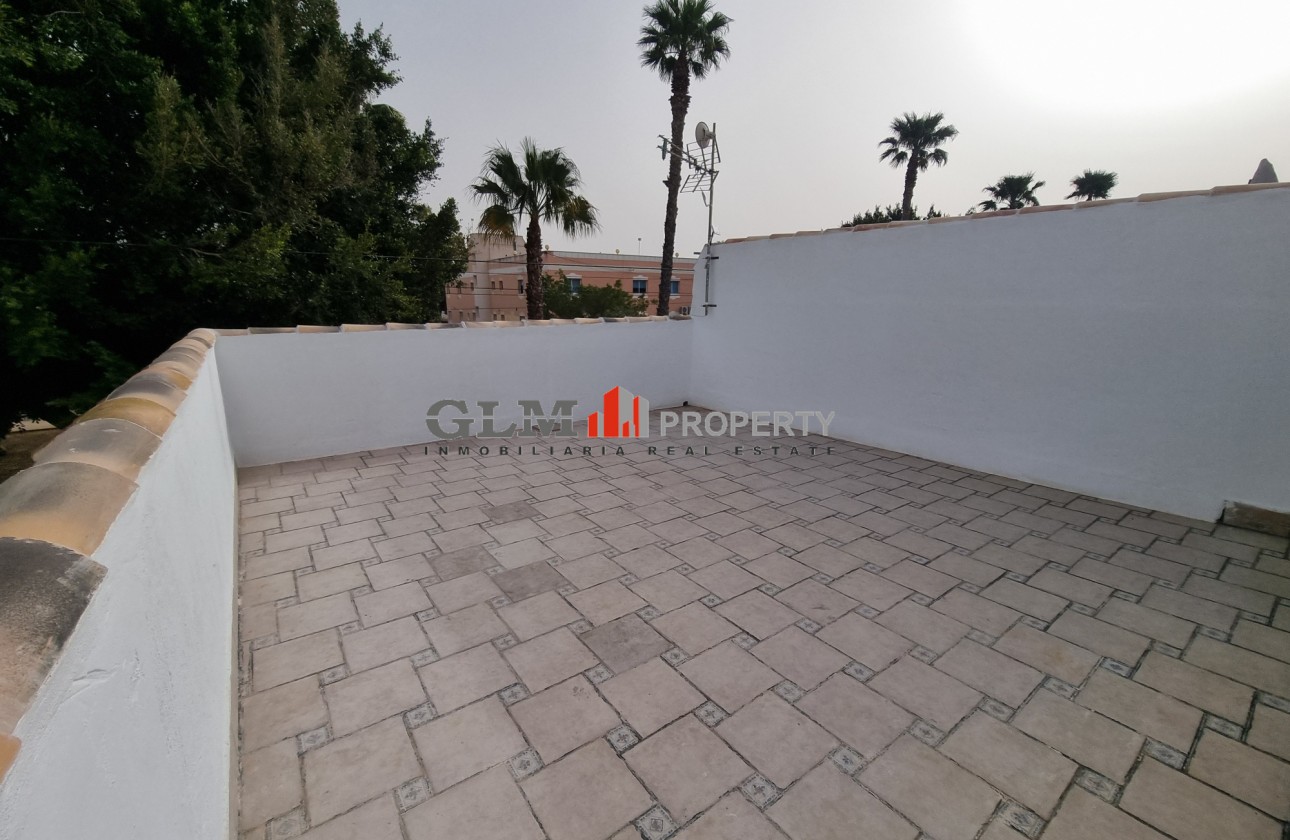 Återförsäljning -  - LOS NAREJOS - Oasis