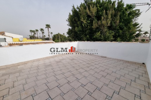 Återförsäljning -  - LOS NAREJOS - Oasis