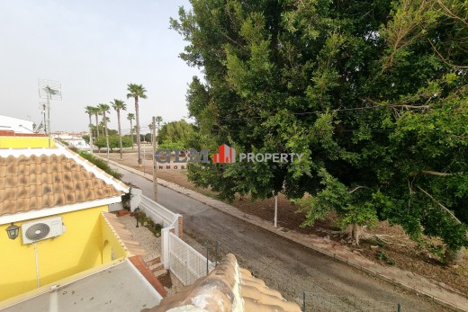 Återförsäljning -  - LOS NAREJOS - Oasis