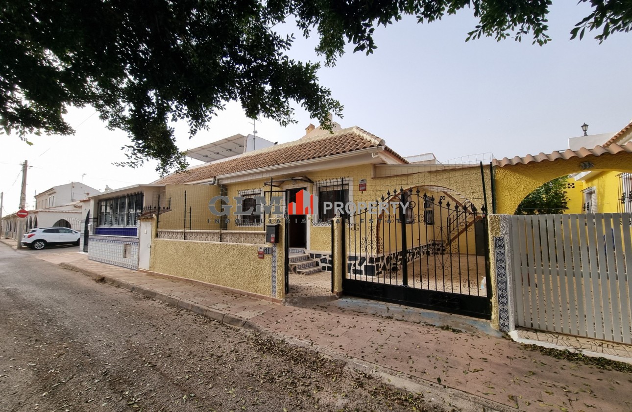 Återförsäljning -  - LOS NAREJOS - Oasis