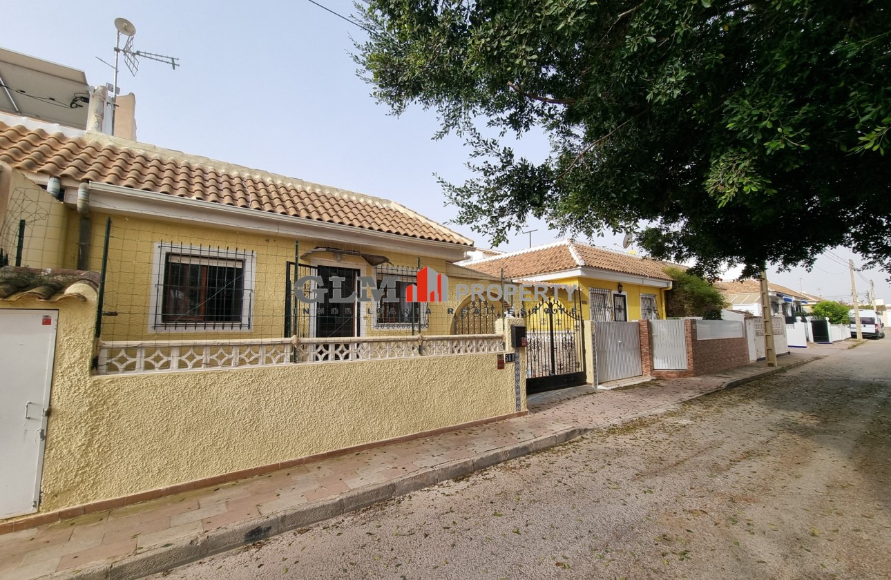 Återförsäljning -  - LOS NAREJOS - Oasis