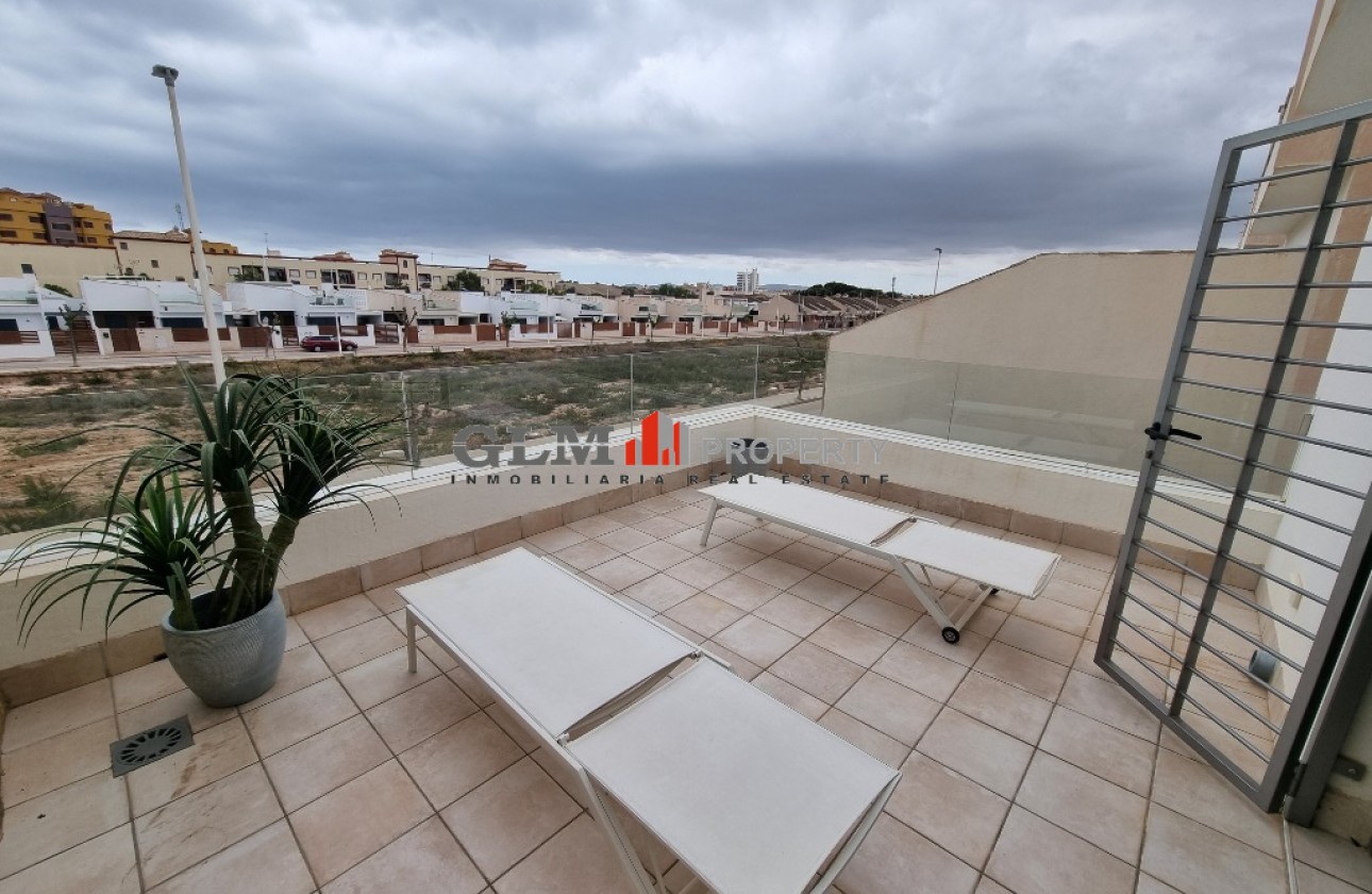 Återförsäljning -  - Los Alcázares - Sinergia 5