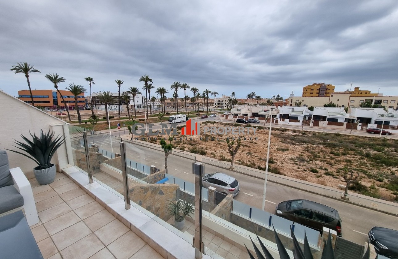 Återförsäljning -  - Los Alcázares - Sinergia 5