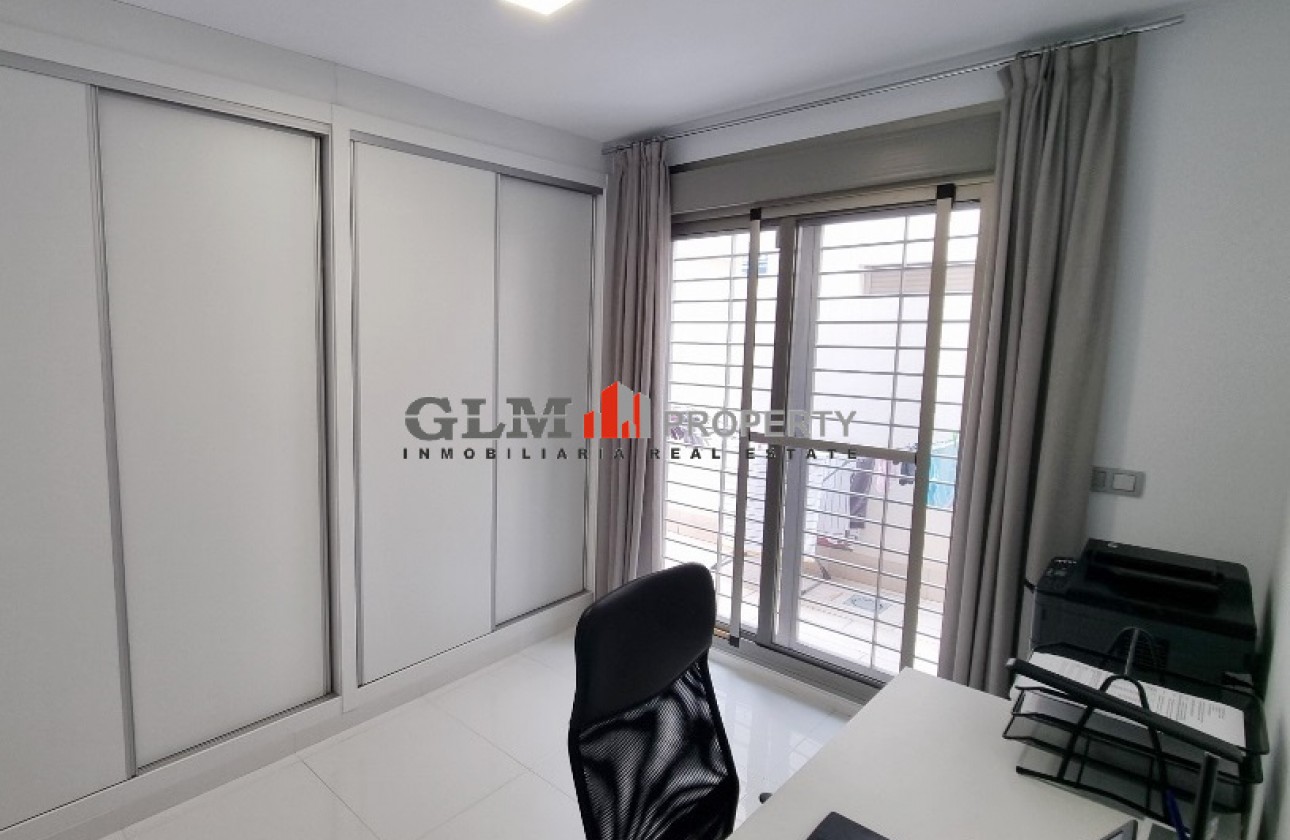 Återförsäljning -  - Los Alcázares - Sinergia 5