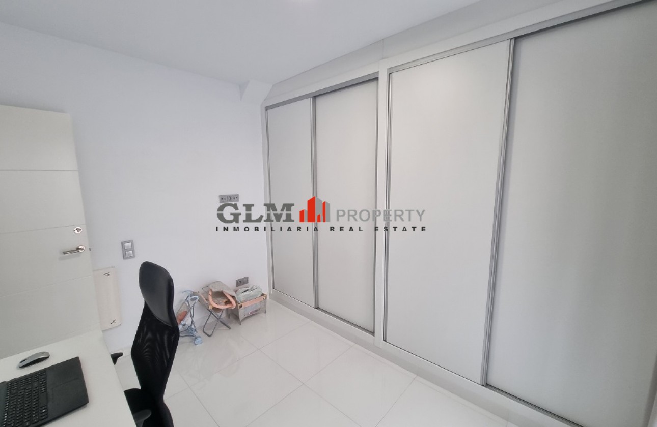 Återförsäljning -  - Los Alcázares - Sinergia 5