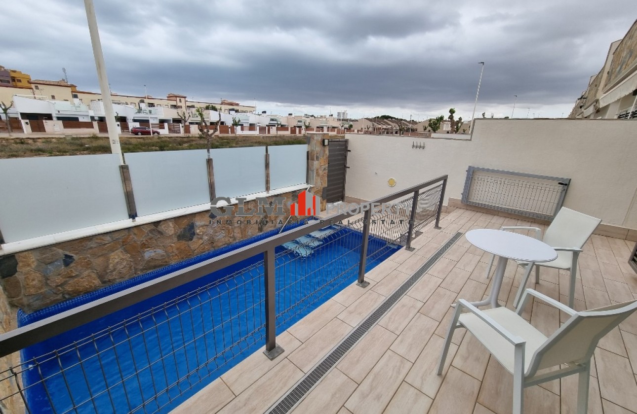 Återförsäljning -  - Los Alcázares - Sinergia 5