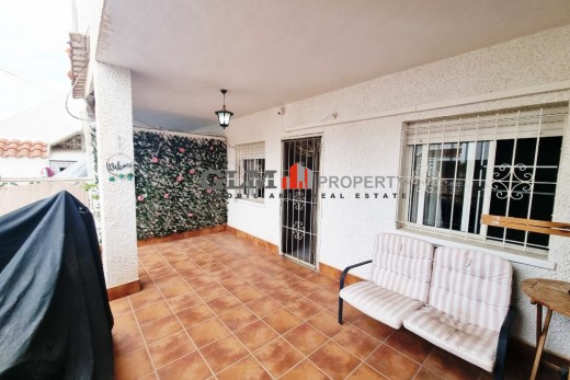 Återförsäljning -  - LOS NAREJOS - Oasis