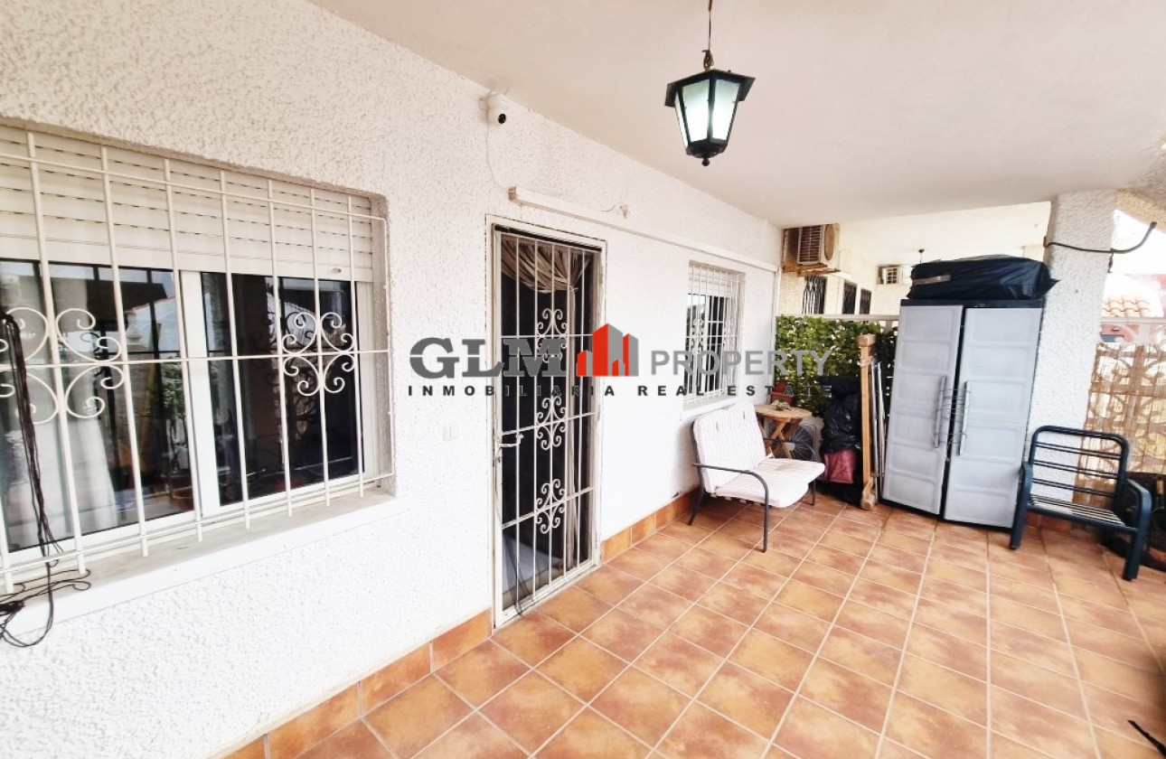 Återförsäljning -  - LOS NAREJOS - Oasis