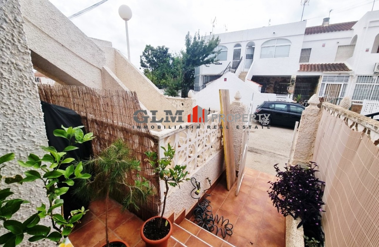 Återförsäljning -  - LOS NAREJOS - Oasis