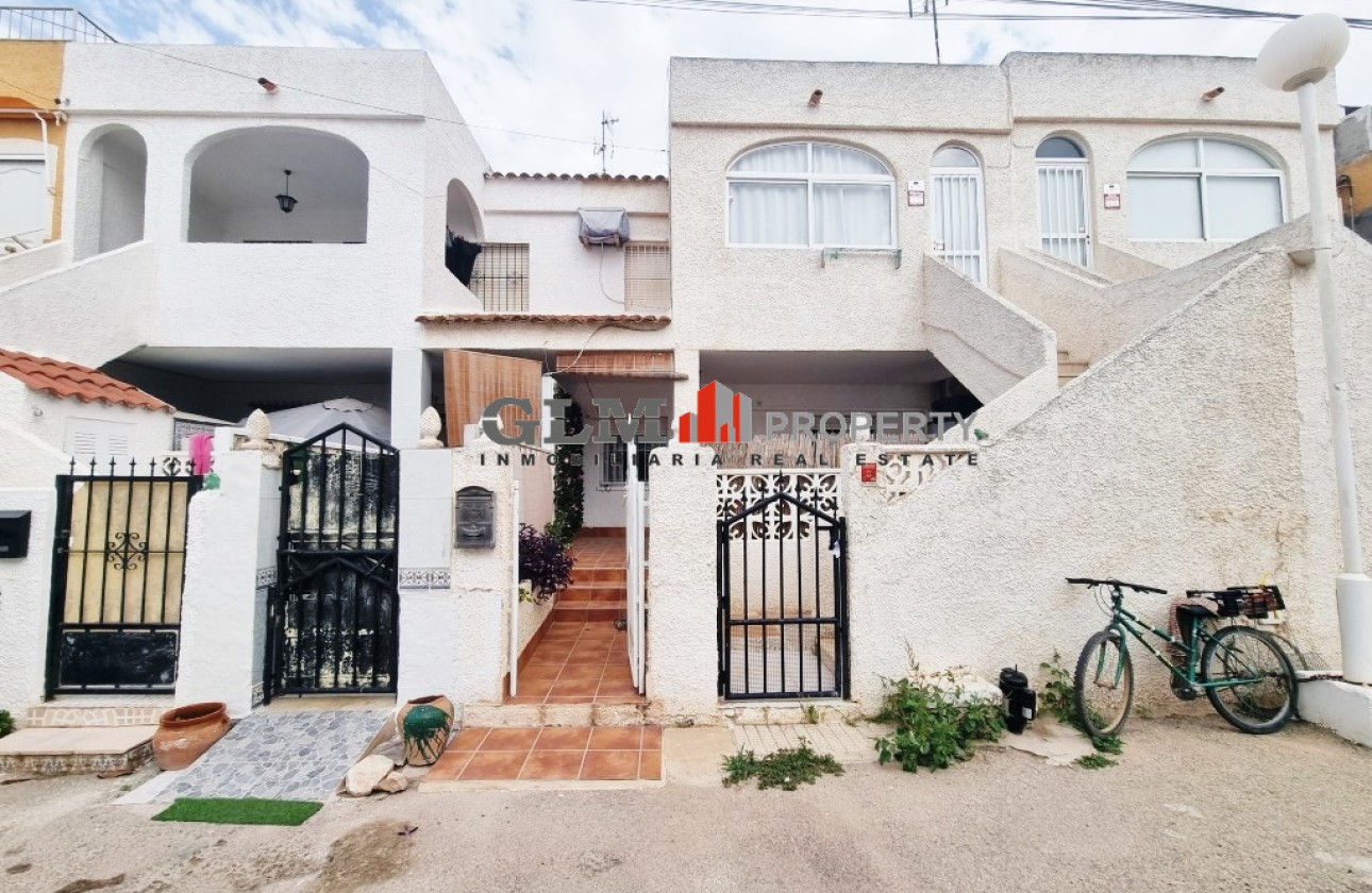 Återförsäljning -  - LOS NAREJOS - Oasis