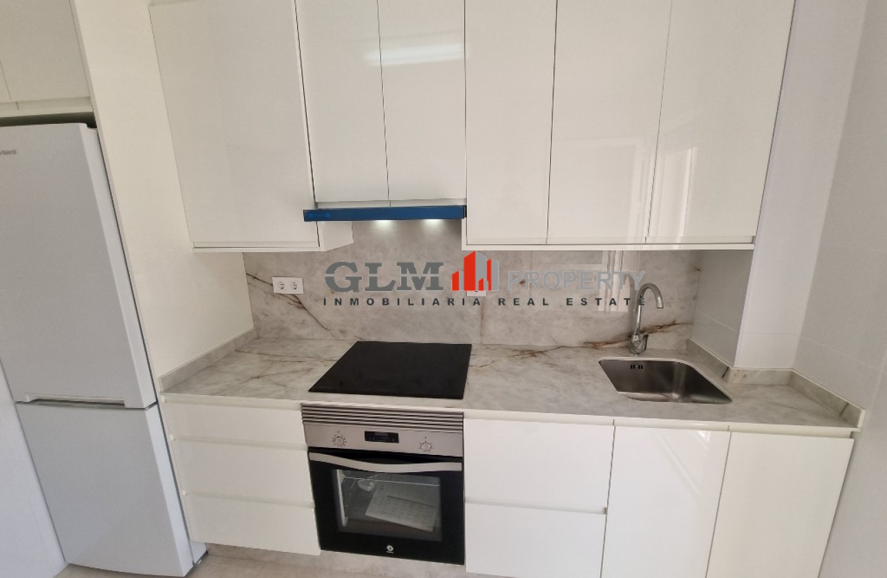 Resale - Apartment - Los Alcázares - El Divino
