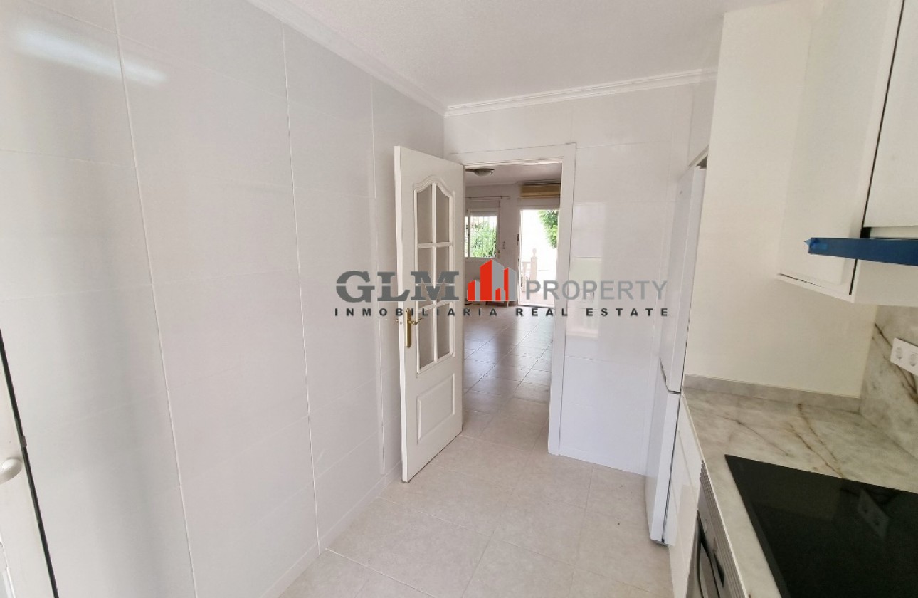 Resale - Apartment - Los Alcázares - El Divino