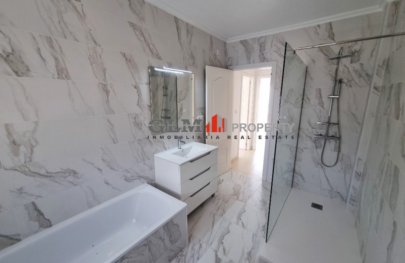Resale - Apartment - Los Alcázares - El Divino