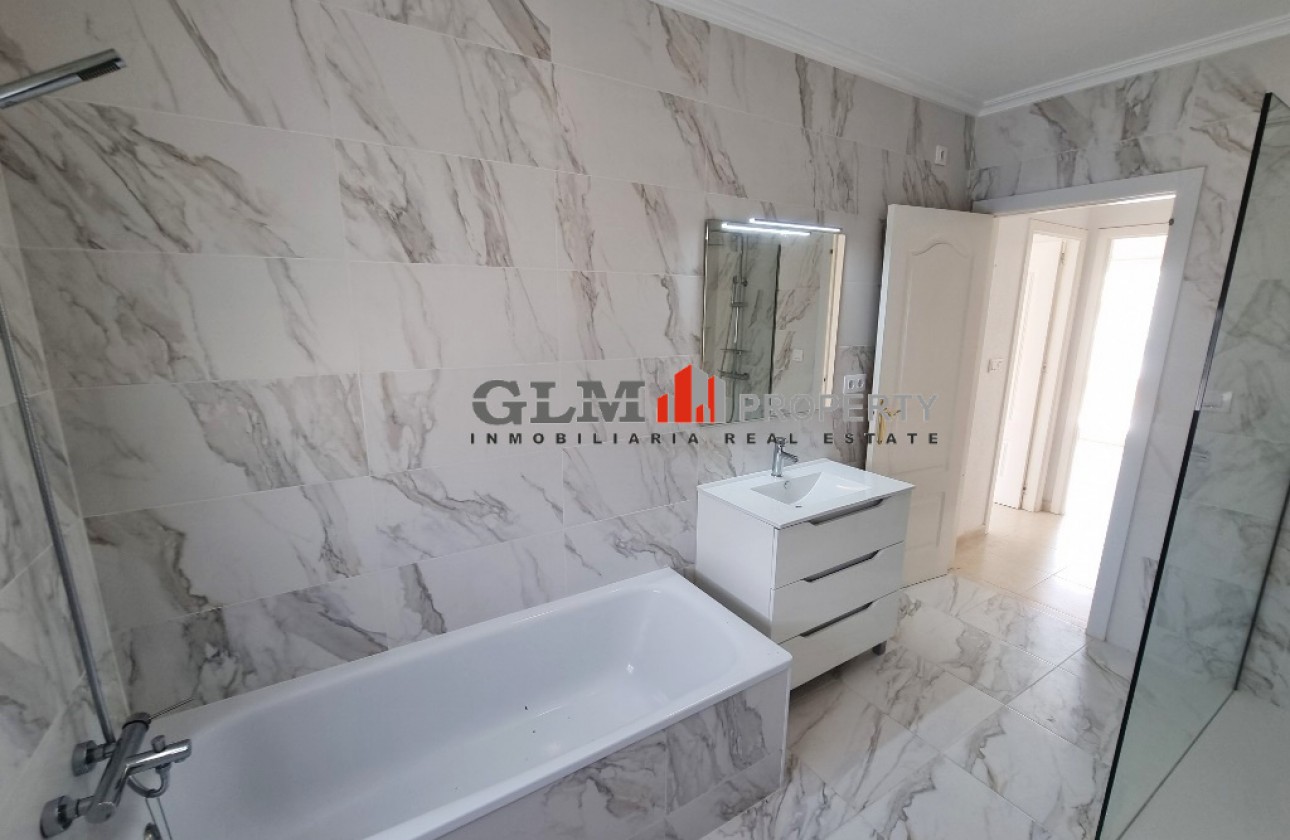 Resale - Apartment - Los Alcázares - El Divino