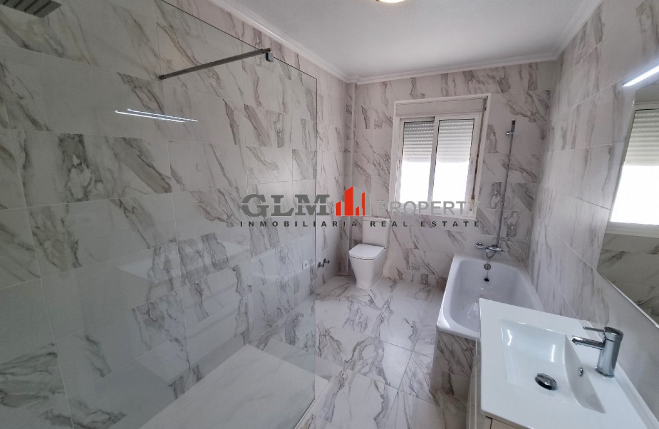 Resale - Apartment - Los Alcázares - El Divino
