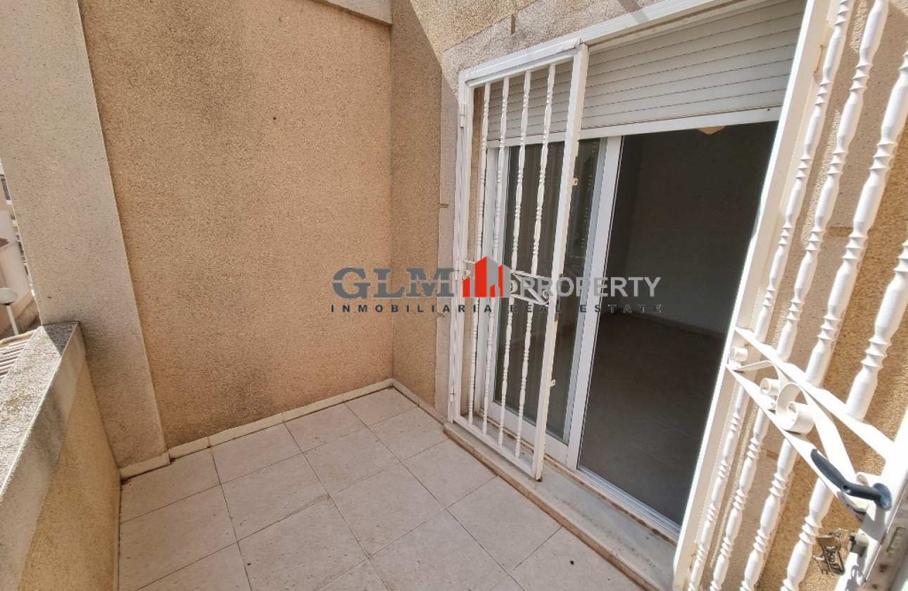 Resale - Apartment - Los Alcázares - El Divino