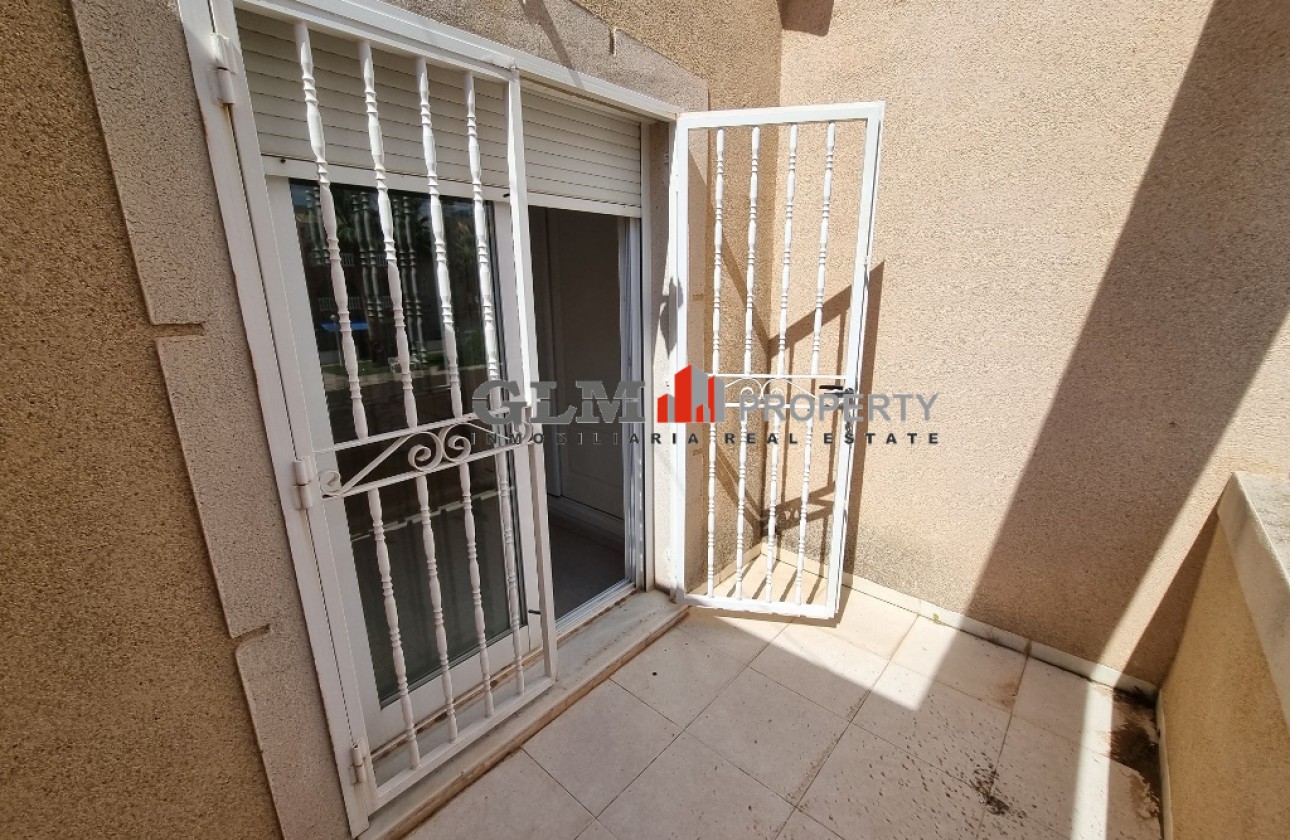Resale - Apartment - Los Alcázares - El Divino