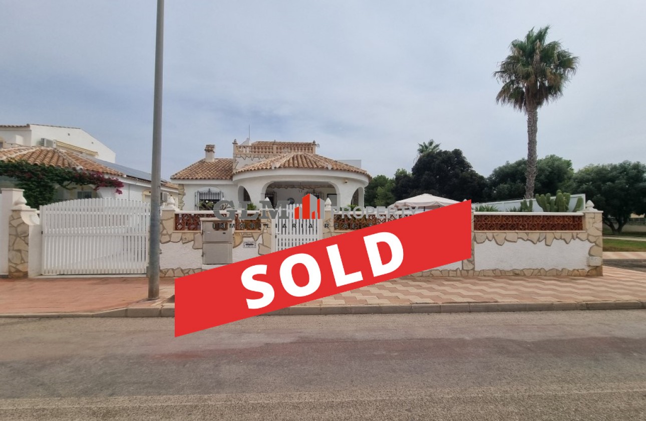 Resale - Apartment - LOS NAREJOS - Oasis