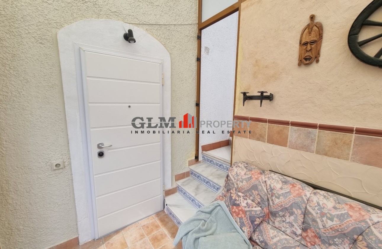 Resale - Apartment - LOS NAREJOS - Oasis