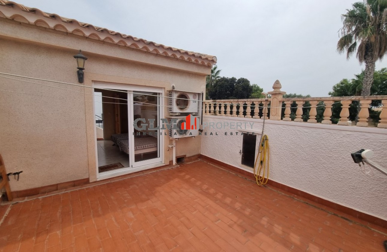 Resale - Apartment - LOS NAREJOS - Oasis