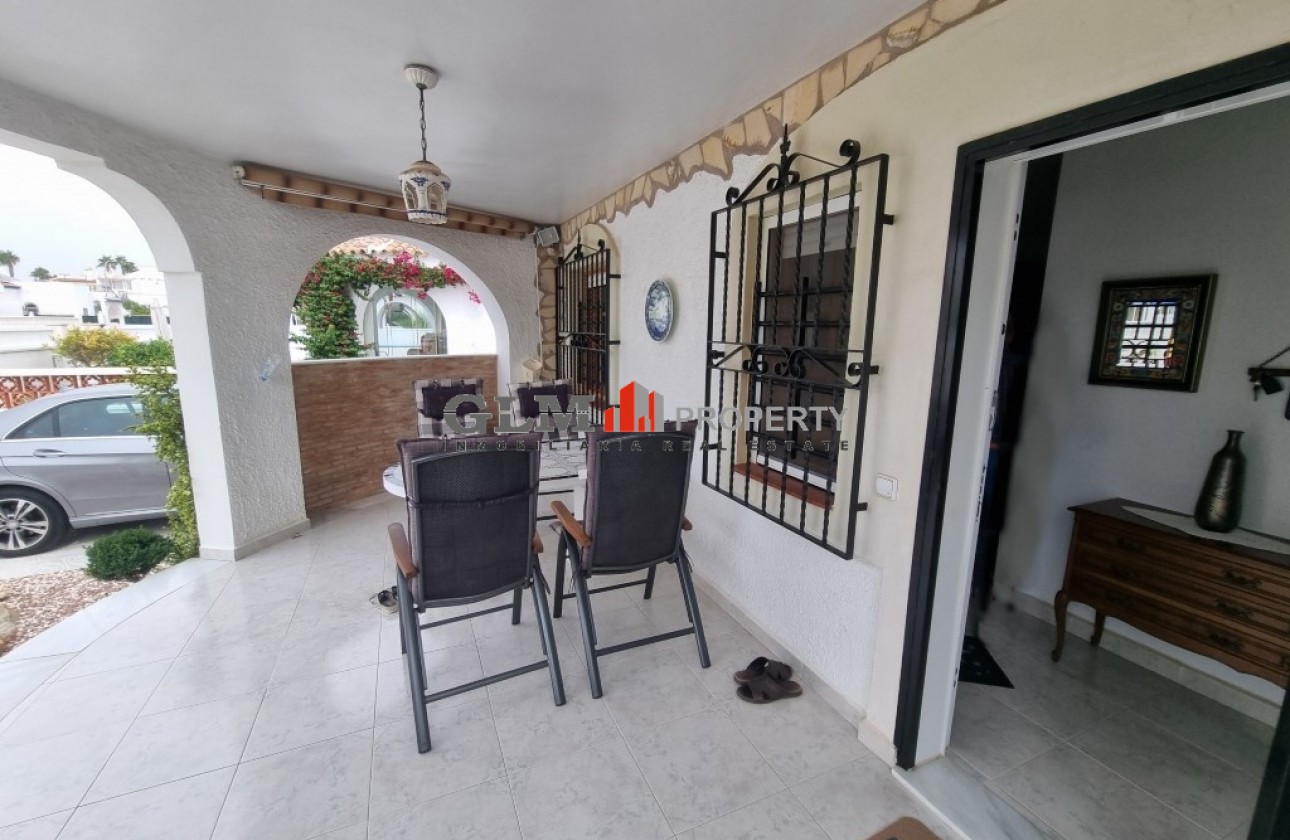 Resale - Apartment - LOS NAREJOS - Oasis