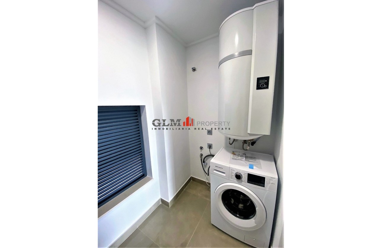 Resale - Apartment - PILAR DE LA HORADADA