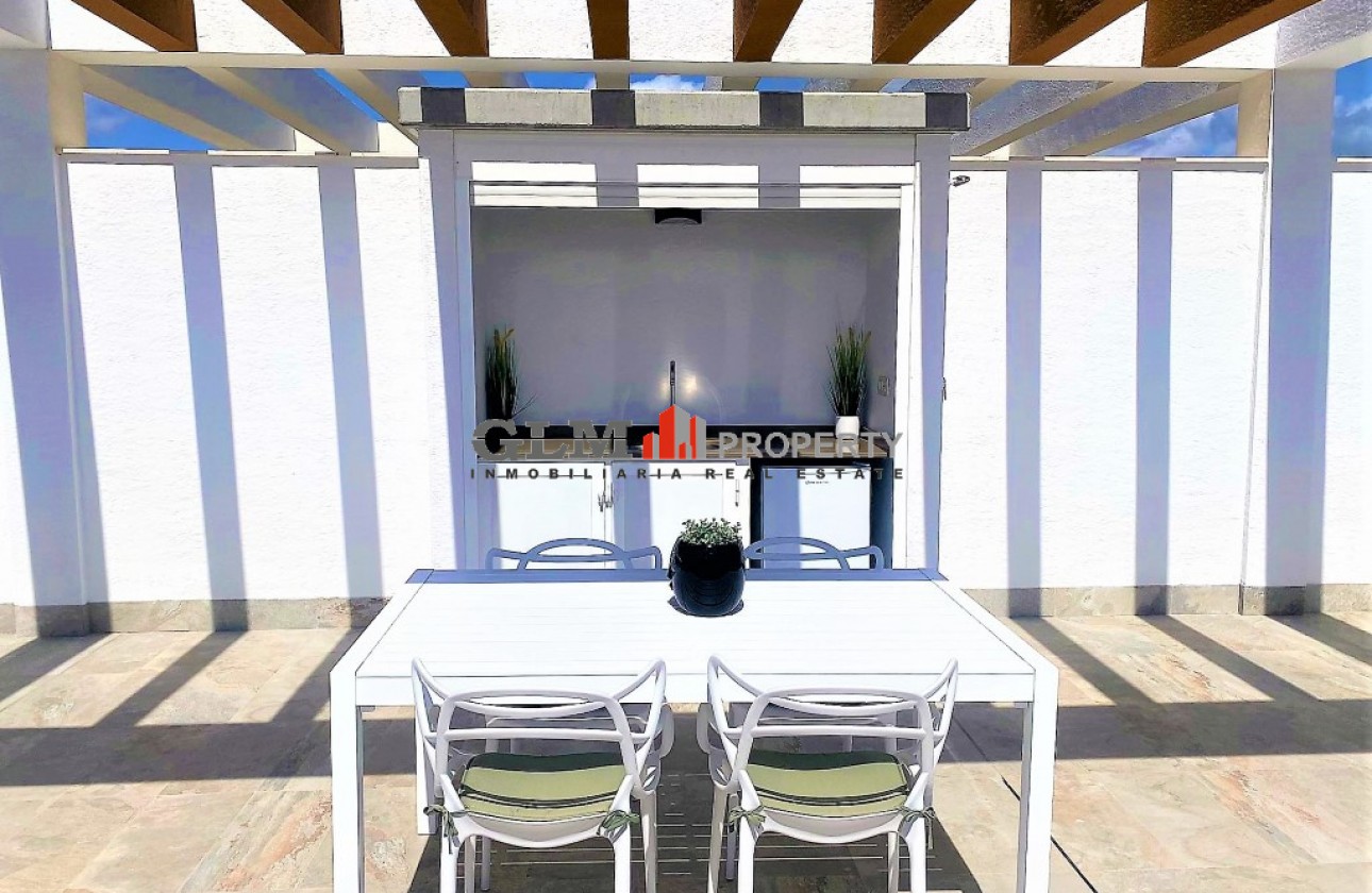 Resale - Apartment - PILAR DE LA HORADADA