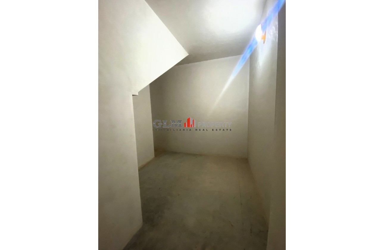 Resale - Apartment - PILAR DE LA HORADADA