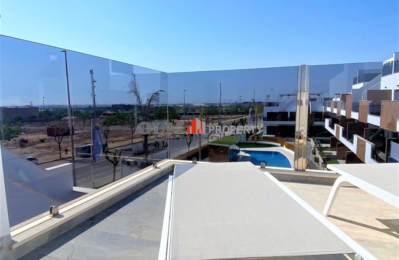 Resale - Apartment - PILAR DE LA HORADADA