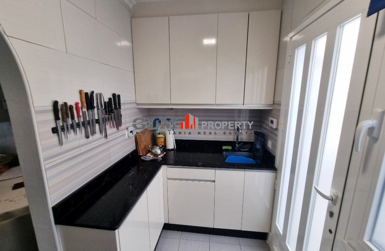 Resale - Apartment - Los Alcázares - Oasis