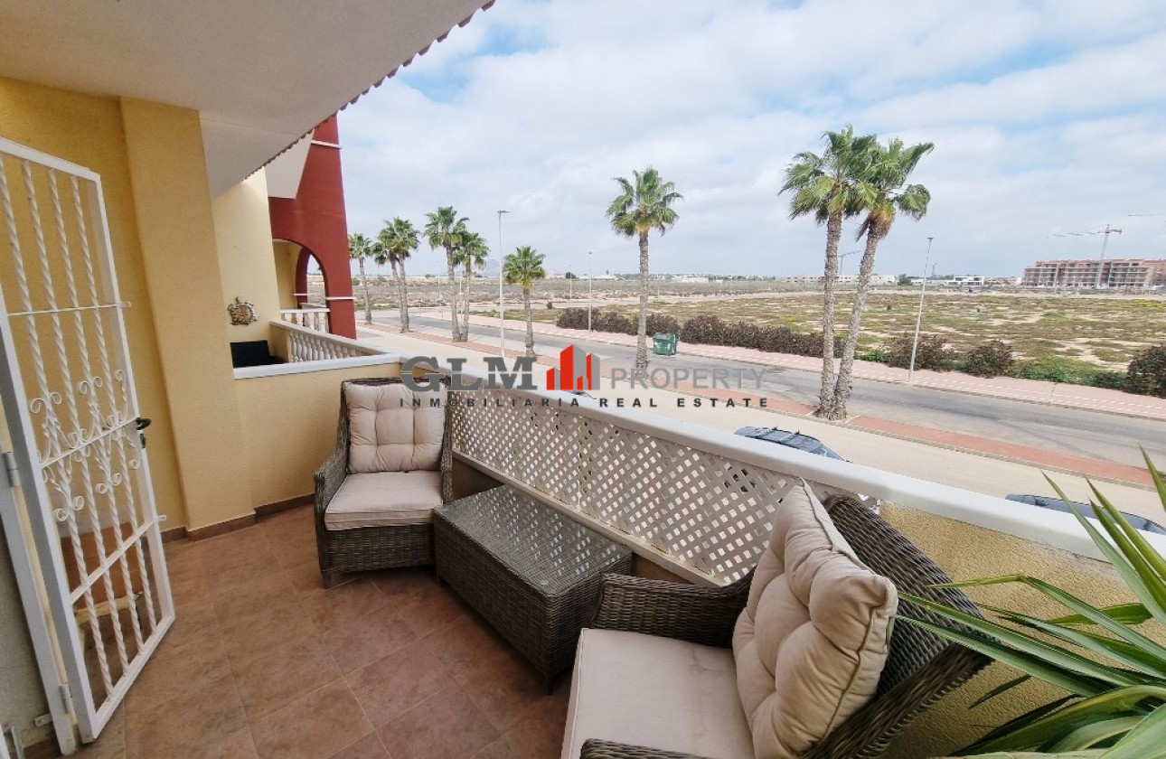 Resale - Apartment - Los Alcázares - Puerto Marina