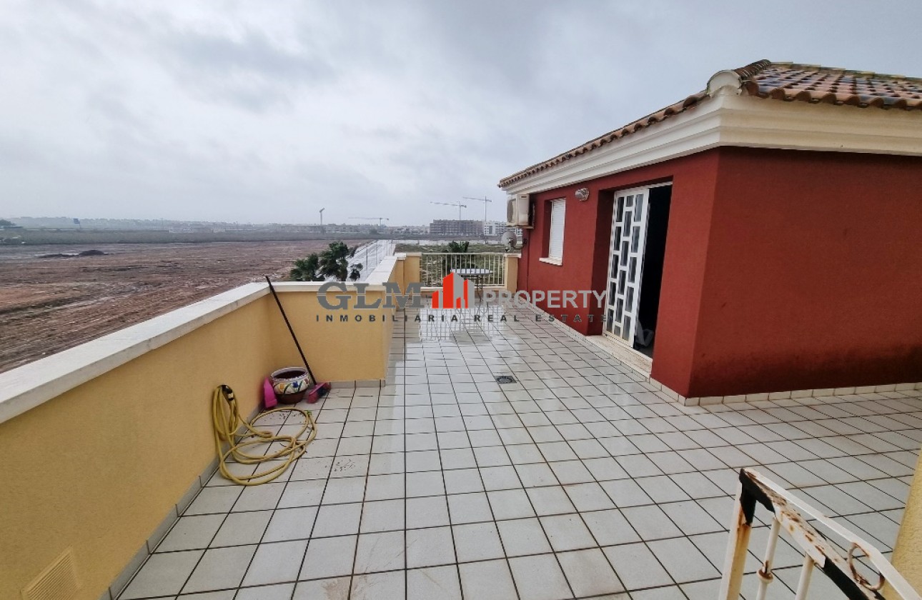 Resale - Apartment - Los Alcázares - Puerto Marina