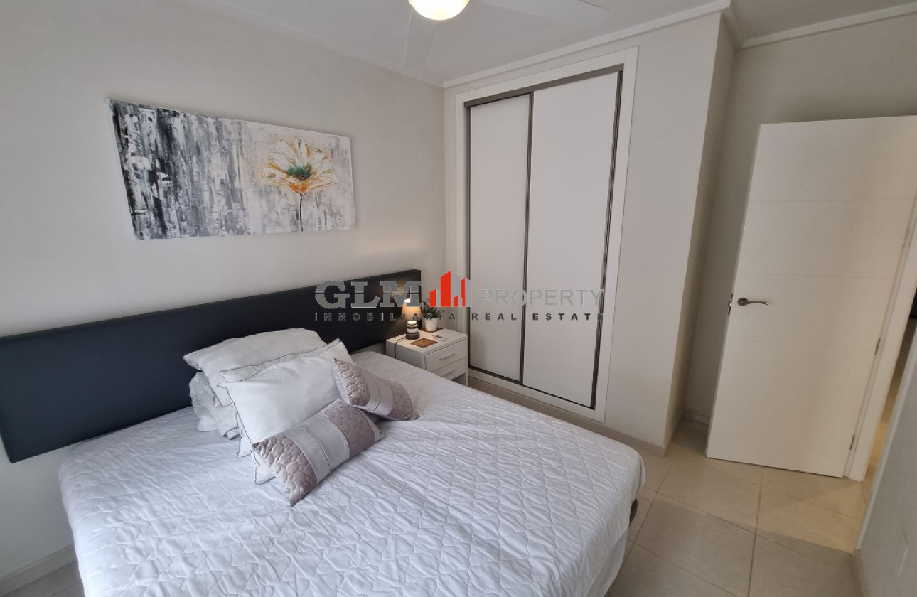 Resale - Apartment - Los Alcázares - Puerto Marina