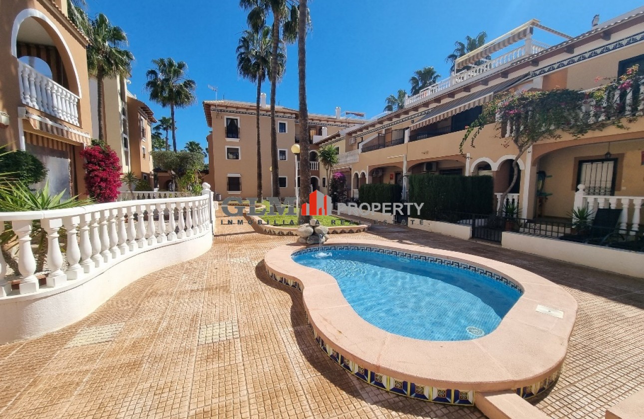 Resale - Apartment - Los Alcázares - Playa III