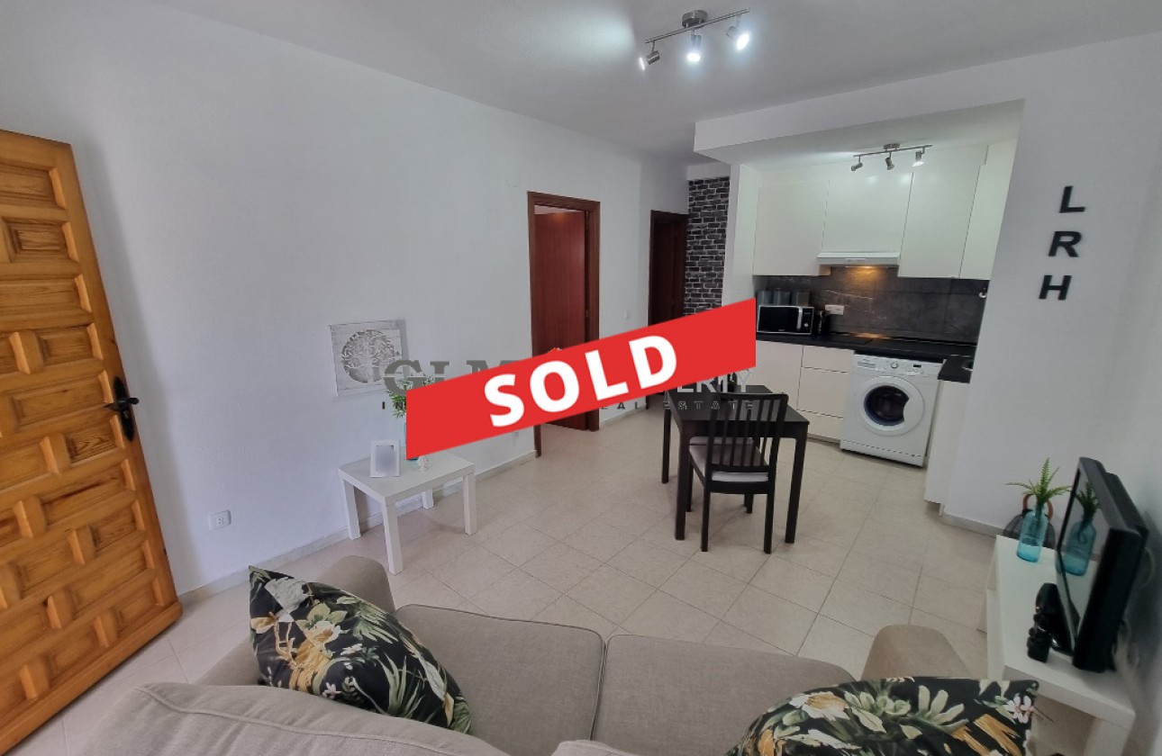 Resale - Apartment - LOS NAREJOS - Oasis