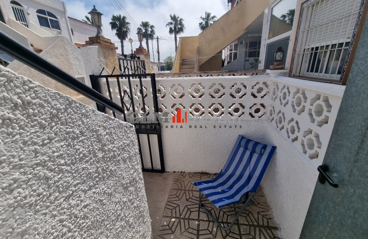 Resale - Apartment - LOS NAREJOS - Oasis