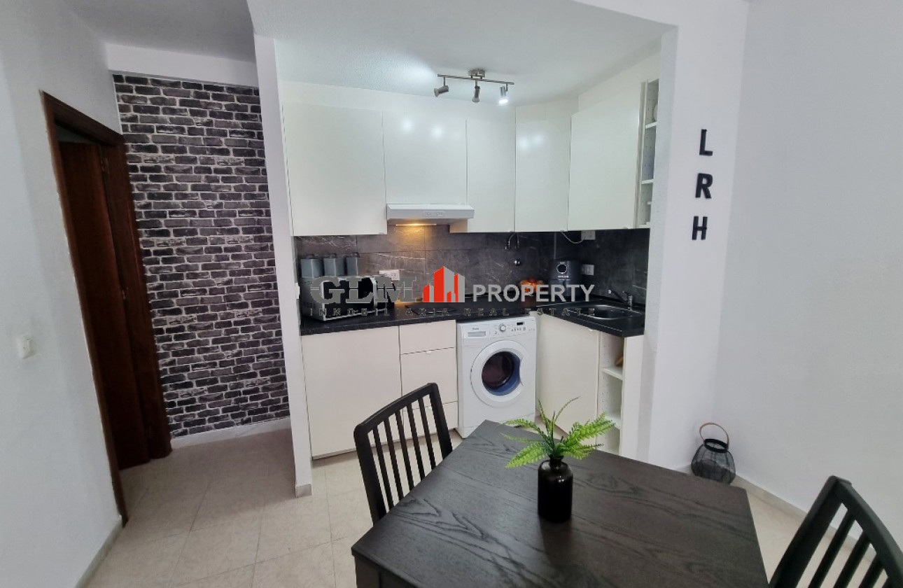 Resale - Apartment - LOS NAREJOS - Oasis