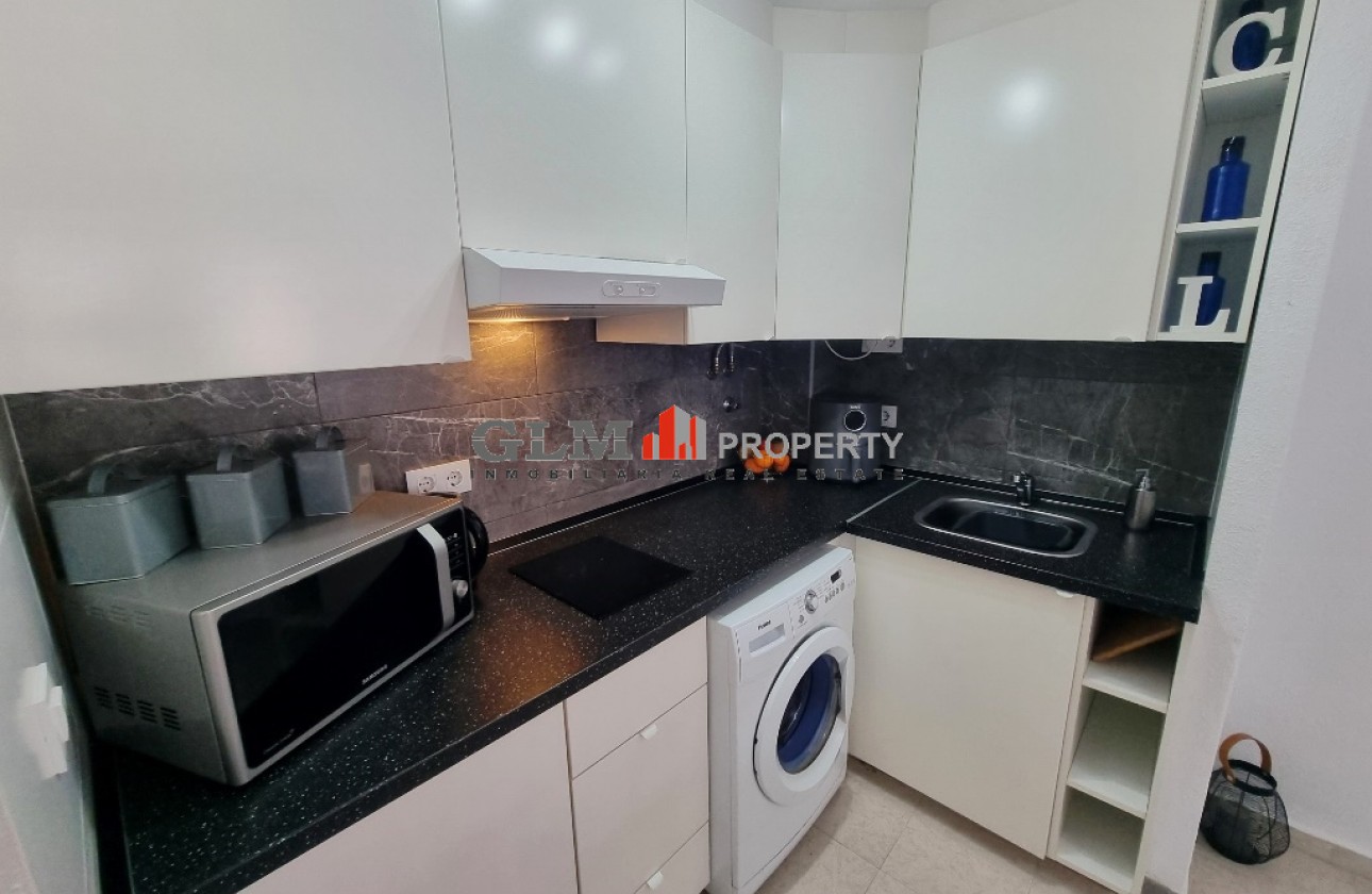 Resale - Apartment - LOS NAREJOS - Oasis