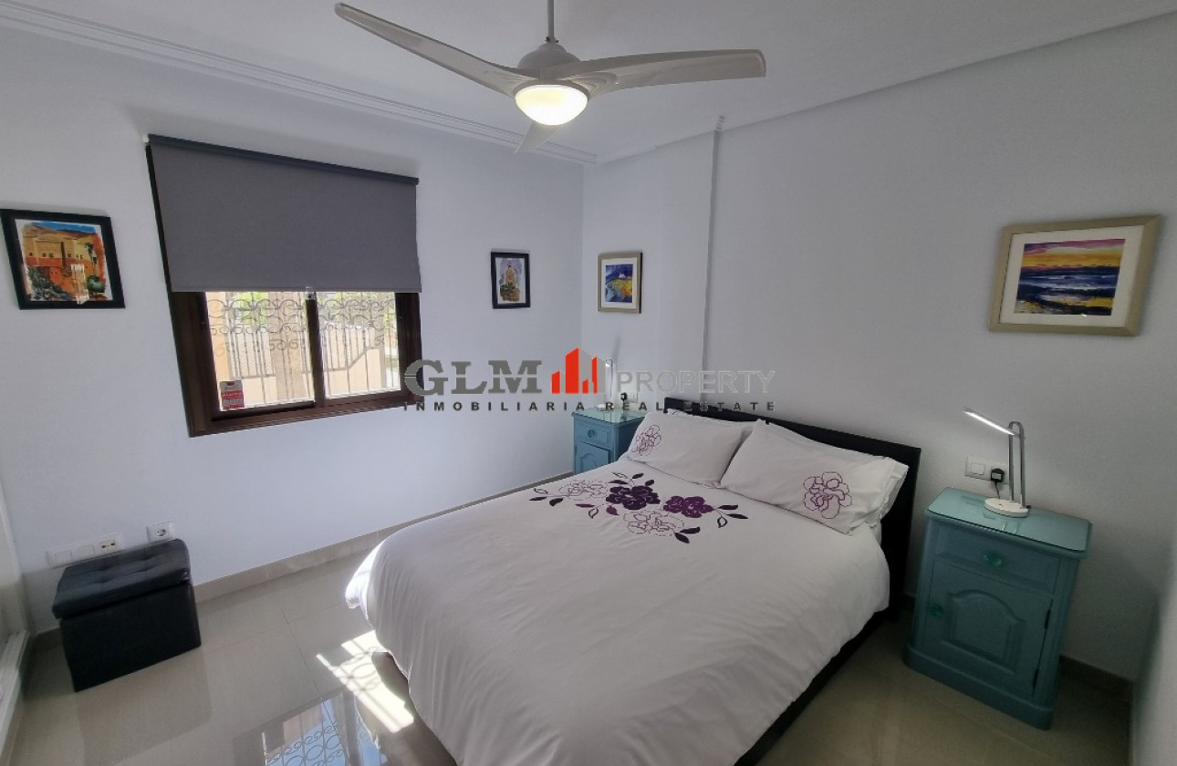 Resale - Apartment - Los Alcázares - Playa III