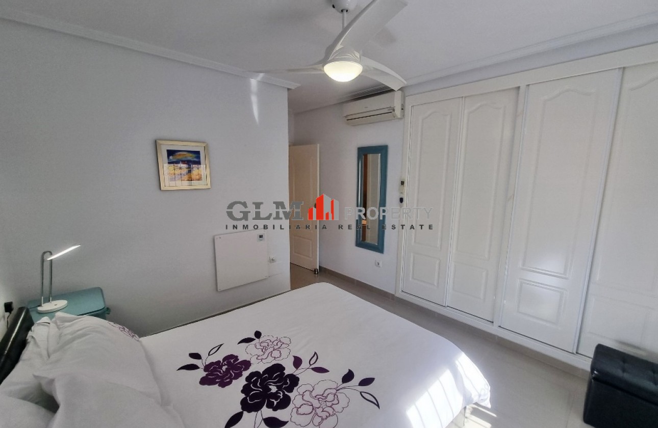 Resale - Apartment - Los Alcázares - Playa III