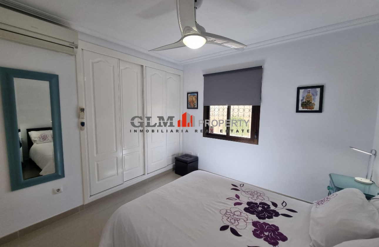 Resale - Apartment - Los Alcázares - Playa III